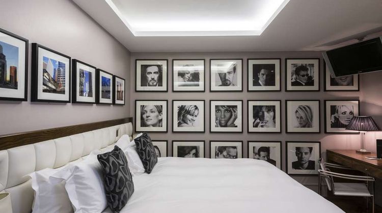 Le Monde Hotel Suite