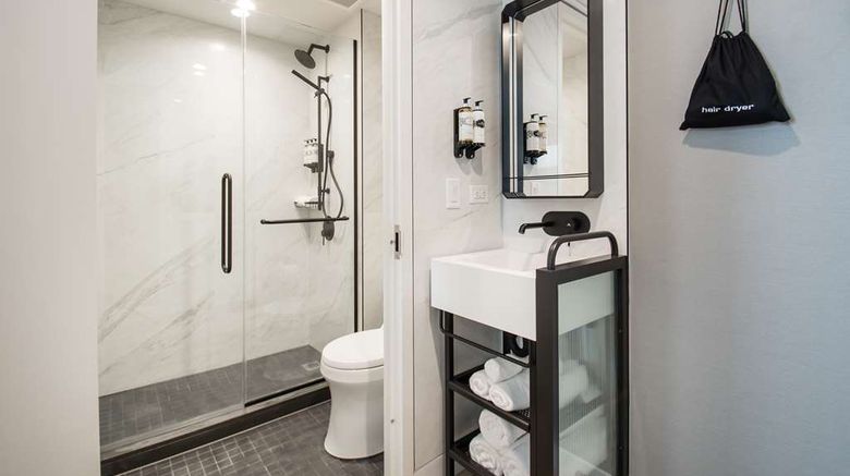 <b>Pestana Park Avenue Room</b>. Images powered by <a href="https://iceportal.shijigroup.com/" title="IcePortal" target="_blank">IcePortal</a>.