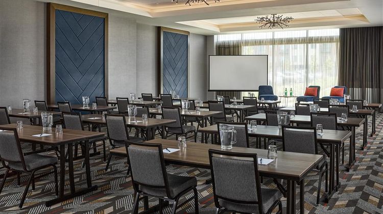 Hyatt Place Pena Station/Denver Airport Meeting