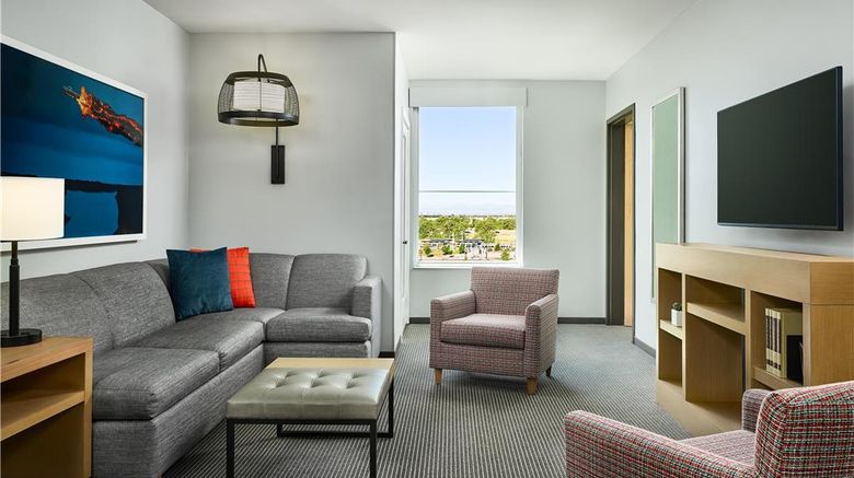<b>Hyatt Place Pena Station/Denver Airport Suite</b>. Images powered by <a href="https://iceportal.shijigroup.com/" title="IcePortal" target="_blank">IcePortal</a>.