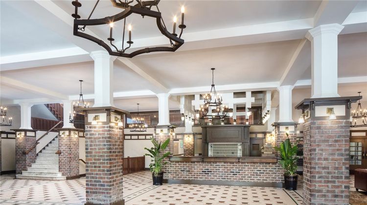 Elms Hotel & Spa Lobby