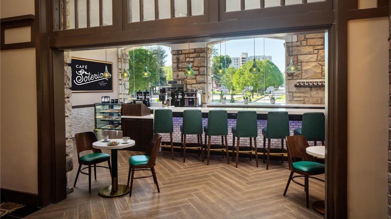 <b>Elms Hotel & Spa Restaurant</b>. Images powered by <a href="https://iceportal.shijigroup.com/" title="IcePortal" target="_blank">IcePortal</a>.