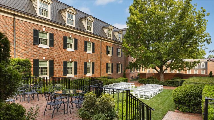 The Carolina Inn Exterior