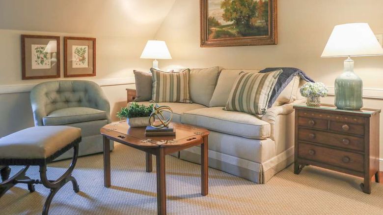 <b>Rizzo Conference Center Suite</b>. Images powered by <a href="https://iceportal.shijigroup.com/" title="IcePortal" target="_blank">IcePortal</a>.