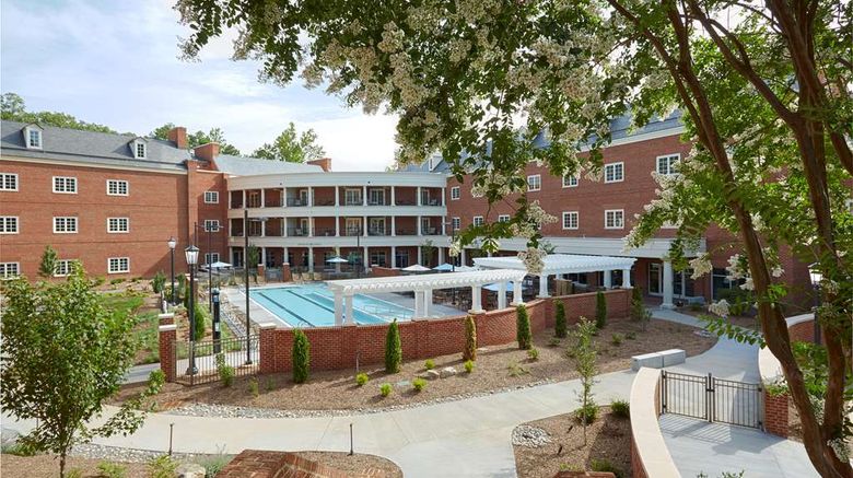 <b>Rizzo Conference Center Pool</b>. Images powered by <a href="https://iceportal.shijigroup.com/" title="IcePortal" target="_blank">IcePortal</a>.