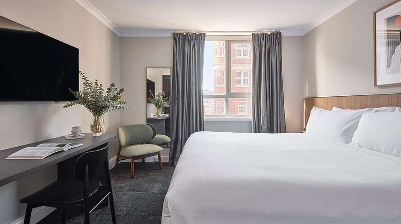 <b>Pensione Hotel Perth Room</b>. Images powered by <a href="https://iceportal.shijigroup.com/" title="IcePortal" target="_blank">IcePortal</a>.