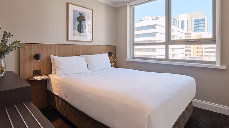 <b>Pensione Hotel Perth Room</b>. Images powered by <a href="https://iceportal.shijigroup.com/" title="IcePortal" target="_blank">IcePortal</a>.