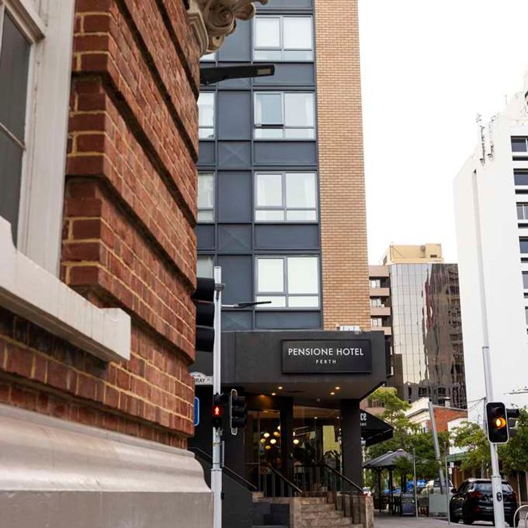 Pensione Hotel Perth