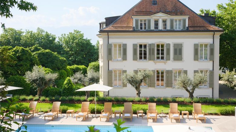 <b>Hotel Angleterre & Residence Pool</b>. Images powered by <a href="https://iceportal.shijigroup.com/" title="IcePortal" target="_blank">IcePortal</a>.