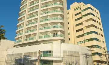 Golden Tulip Macae
