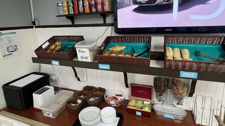 <b>Kyriad Direct Rouen Sud, Val-de-Reuil Restaurant</b>. Images powered by <a href="https://iceportal.shijigroup.com/" title="IcePortal" target="_blank">IcePortal</a>.