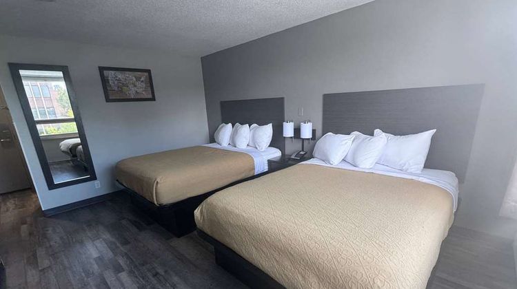 Baymont Great Falls City Center Room