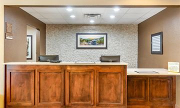Comfort Inn DeKalb