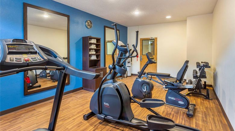<b>Comfort Inn DeKalb Health</b>. Images powered by <a href="https://iceportal.shijigroup.com/" title="IcePortal" target="_blank">IcePortal</a>.