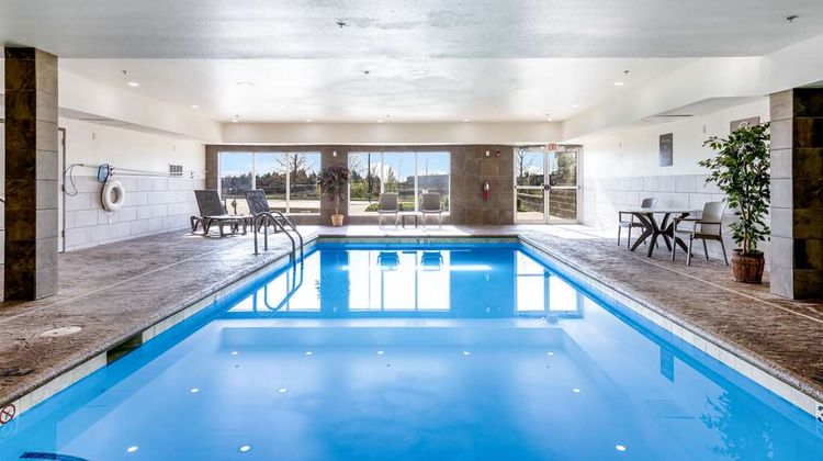 Comfort Inn Bonner Springs Pool