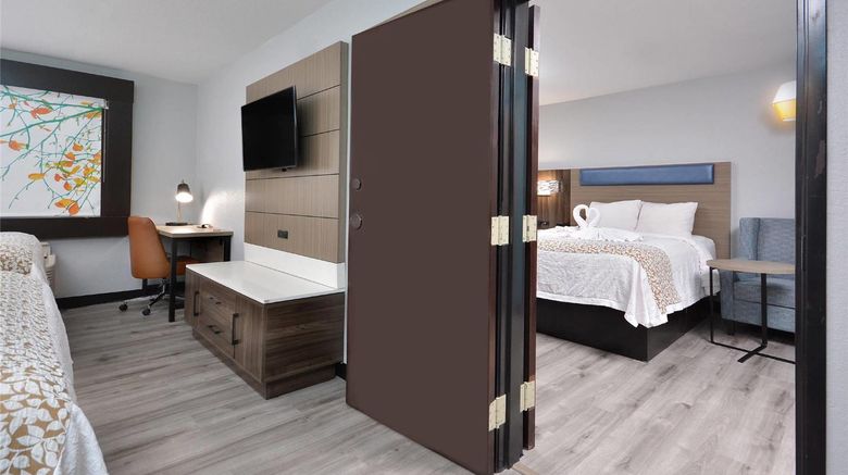 <b>Brookstone Lodge Room</b>. Images powered by <a href="https://iceportal.shijigroup.com/" title="IcePortal" target="_blank">IcePortal</a>.