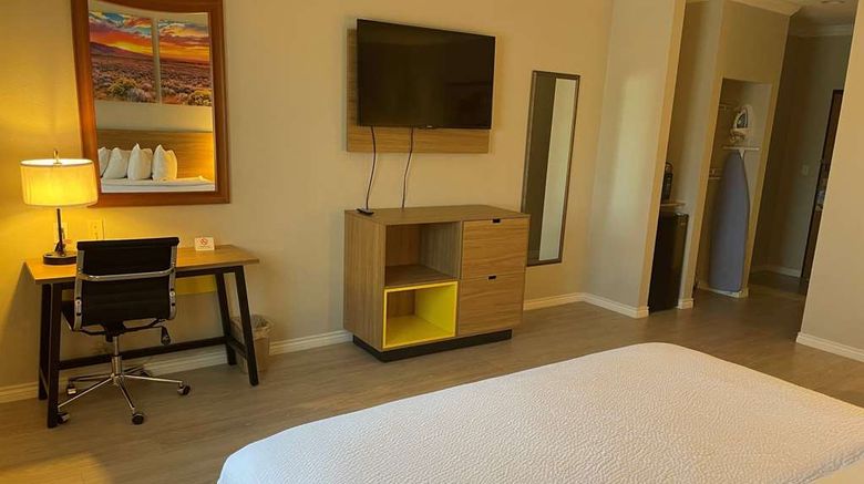 <b>Days Inn by Wyndham Copperas Cove Room</b>. Images powered by <a href="https://iceportal.shijigroup.com/" title="IcePortal" target="_blank">IcePortal</a>.