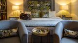 <b>Peak Edge Hotel Room</b>. Images powered by <a href="https://iceportal.shijigroup.com/" title="IcePortal" target="_blank">IcePortal</a>.