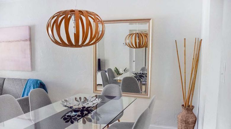 <b>Coral Reef Apartments Room</b>. Images powered by <a href="https://iceportal.shijigroup.com/" title="IcePortal" target="_blank">IcePortal</a>.