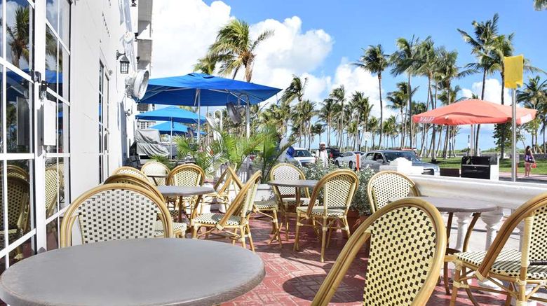 <b>Beach Paradise Hotel Restaurant</b>. Images powered by <a href="https://iceportal.shijigroup.com/" title="IcePortal" target="_blank">IcePortal</a>.