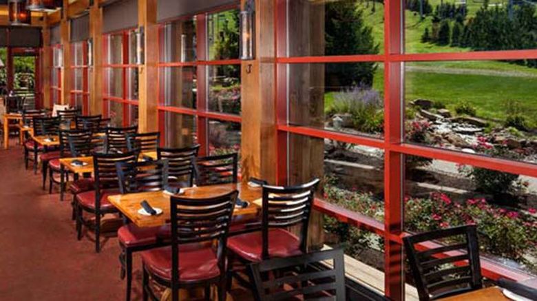 <b>Bear Creek Mountain Resort & Conf Ctr Restaurant</b>. Images powered by <a href="https://iceportal.shijigroup.com/" title="IcePortal" target="_blank">IcePortal</a>.
