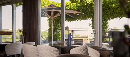 Van der Valk Hotel Ara Lobby