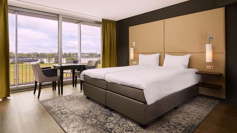 <b>Van der Valk Hotel Ara Room</b>. Images powered by <a href="https://iceportal.shijigroup.com/" title="IcePortal" target="_blank">IcePortal</a>.