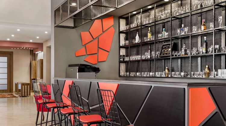 Ramada by Wyndham Van Restaurant