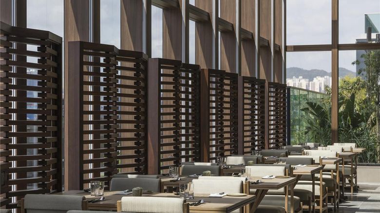 <b>Hyatt Centric Victoria Harbour Hong Kong Restaurant</b>. Images powered by <a href="https://iceportal.shijigroup.com/" title="IcePortal" target="_blank">IcePortal</a>.