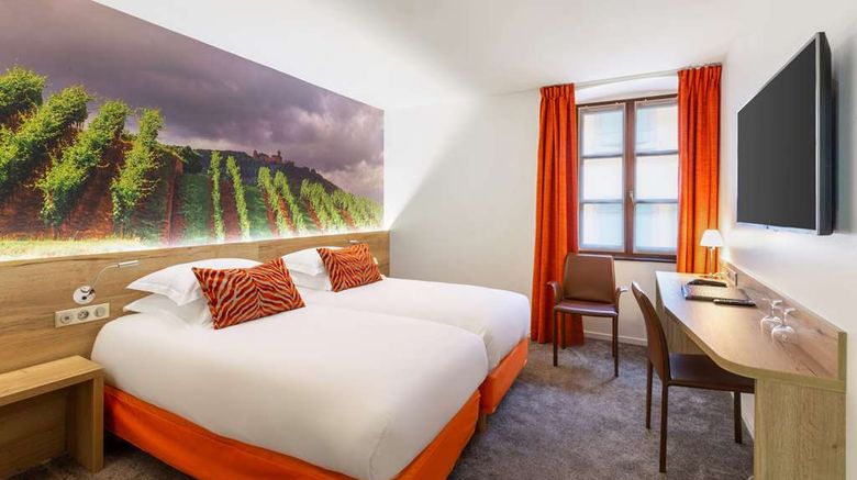 <b>Hotel KLE, BW Signature Collection Room</b>. Images powered by <a href="https://iceportal.shijigroup.com/" title="IcePortal" target="_blank">IcePortal</a>.