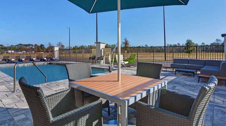 Hampton Inn and Suites Middleburg Pool