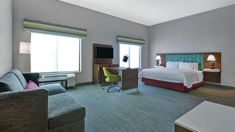 Hampton Inn and Suites Middleburg Room