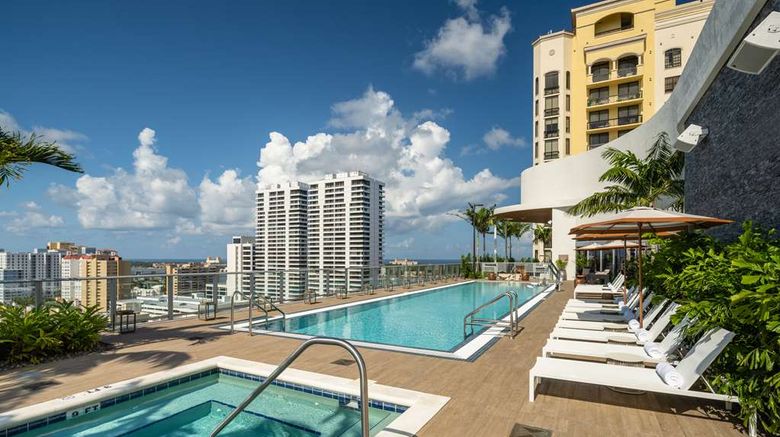 <b>Canopy by Hilton West Palm Beach Dwntn Pool</b>. Images powered by <a href="https://iceportal.shijigroup.com/" title="IcePortal" target="_blank">IcePortal</a>.