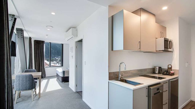 <b>Ramada By Wyndham Queenstown Central Room</b>. Images powered by <a href="https://iceportal.shijigroup.com/" title="IcePortal" target="_blank">IcePortal</a>.