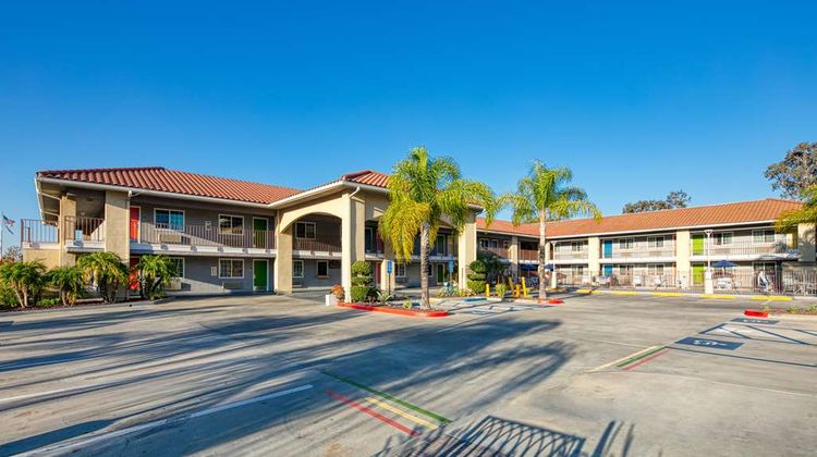 Signature Temecula Exterior
