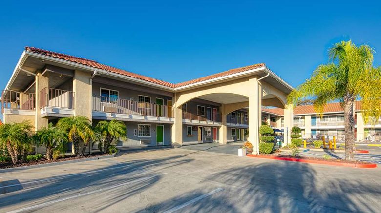 <b>Signature Temecula Exterior</b>. Images powered by <a href="https://iceportal.shijigroup.com/" title="IcePortal" target="_blank">IcePortal</a>.