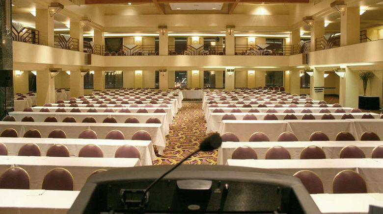 <b>Atheneum Suite Hotel & Conference Center Meeting</b>. Images powered by <a href="https://iceportal.shijigroup.com/" title="IcePortal" target="_blank">IcePortal</a>.