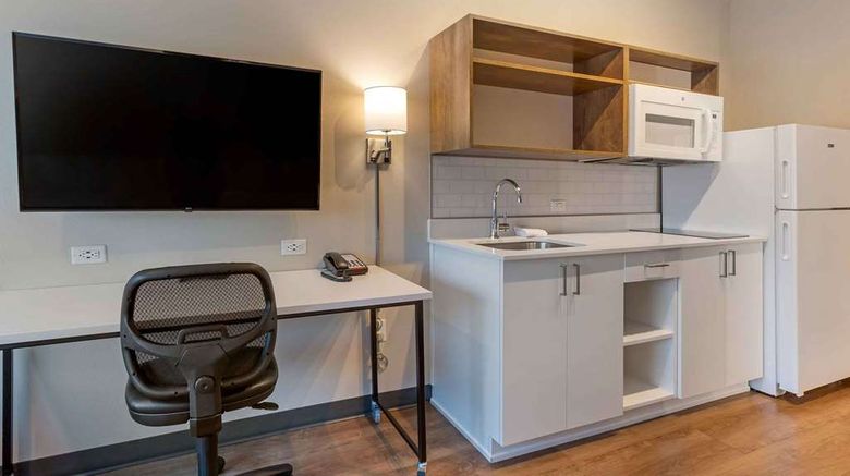 <b>Extended Stay America Prem Stes Chandler Room</b>. Images powered by <a href="https://iceportal.shijigroup.com/" title="IcePortal" target="_blank">IcePortal</a>.