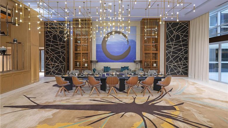 <b>ANdAZ Dubai The Palm Meeting</b>. Images powered by <a href="https://iceportal.shijigroup.com/" title="IcePortal" target="_blank">IcePortal</a>.