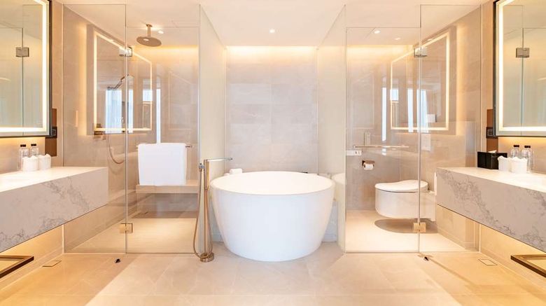 <b>Carlton Hotel Bangkok Sukhumvit Room</b>. Images powered by <a href="https://iceportal.shijigroup.com/" title="IcePortal" target="_blank">IcePortal</a>.