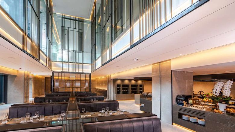 <b>Carlton Hotel Bangkok Sukhumvit Restaurant</b>. Images powered by <a href="https://iceportal.shijigroup.com/" title="IcePortal" target="_blank">IcePortal</a>.