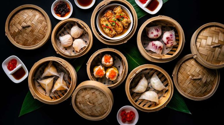 <b>Carlton Hotel Bangkok Sukhumvit Restaurant</b>. Images powered by <a href="https://iceportal.shijigroup.com/" title="IcePortal" target="_blank">IcePortal</a>.