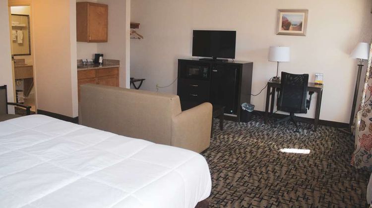 SureStay Hotel by BW North Myrtle Beach Suite