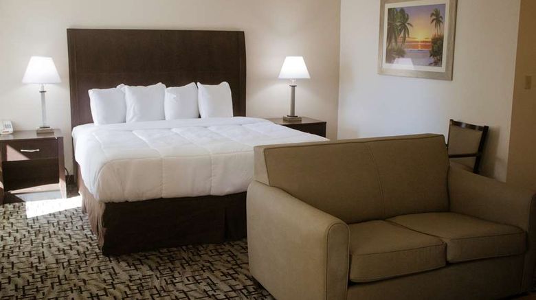 <b>SureStay Hotel by BW North Myrtle Beach Suite</b>. Images powered by <a href="https://iceportal.shijigroup.com/" title="IcePortal" target="_blank">IcePortal</a>.