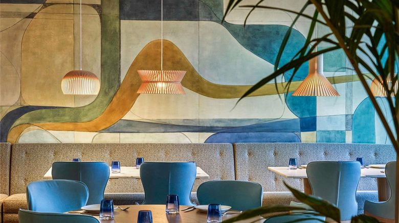 <b>Fairmont Rio de Janeiro Copacabana Restaurant</b>. Images powered by <a href="https://iceportal.shijigroup.com/" title="IcePortal" target="_blank">IcePortal</a>.