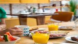<b>Greet Hotel Marseille Saint Charles Restaurant</b>. Images powered by <a href="https://iceportal.shijigroup.com/" title="IcePortal" target="_blank">IcePortal</a>.