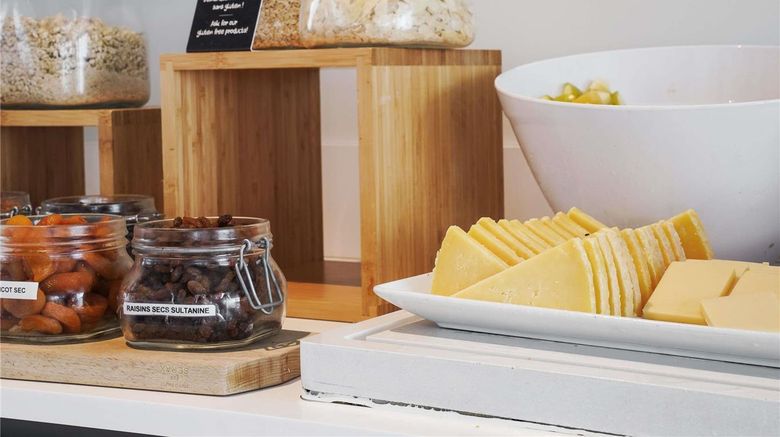 <b>Ibis Styles Paris Orly Tech Airport Restaurant</b>. Images powered by <a href="https://iceportal.shijigroup.com/" title="IcePortal" target="_blank">IcePortal</a>.