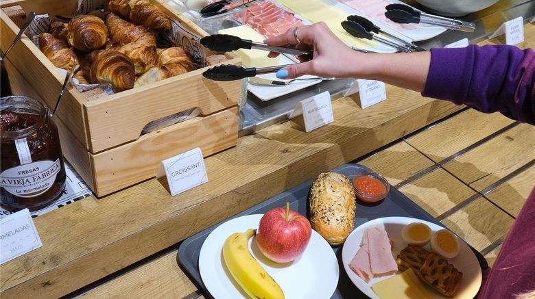 <b>Ibis Budget Bilbao City Restaurant</b>. Images powered by <a href="https://iceportal.shijigroup.com/" title="IcePortal" target="_blank">IcePortal</a>.