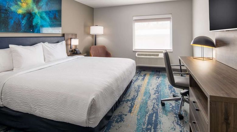 <b>La Quinta Inn & Stes by WyndhamDowntown Room</b>. Images powered by <a href="https://iceportal.shijigroup.com/" title="IcePortal" target="_blank">IcePortal</a>.