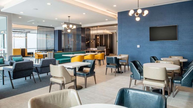 <b>La Quinta Inn & Stes by WyndhamDowntown Lobby</b>. Images powered by <a href="https://iceportal.shijigroup.com/" title="IcePortal" target="_blank">IcePortal</a>.
